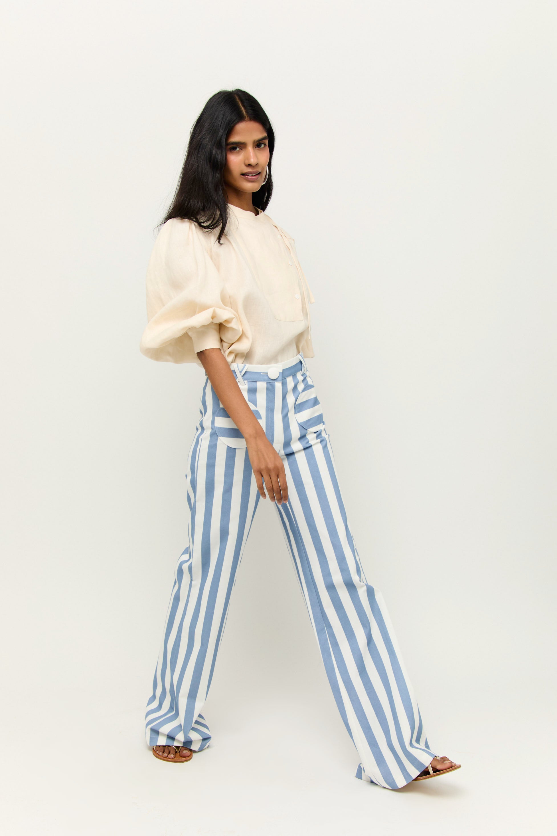 PANTALÓN BIARRITZ AZUL CLARO -SE RECOMIENDA COMPRAR UNA TALLA MÁS. SALIDA DE PEDIDO 16 DE MARZO