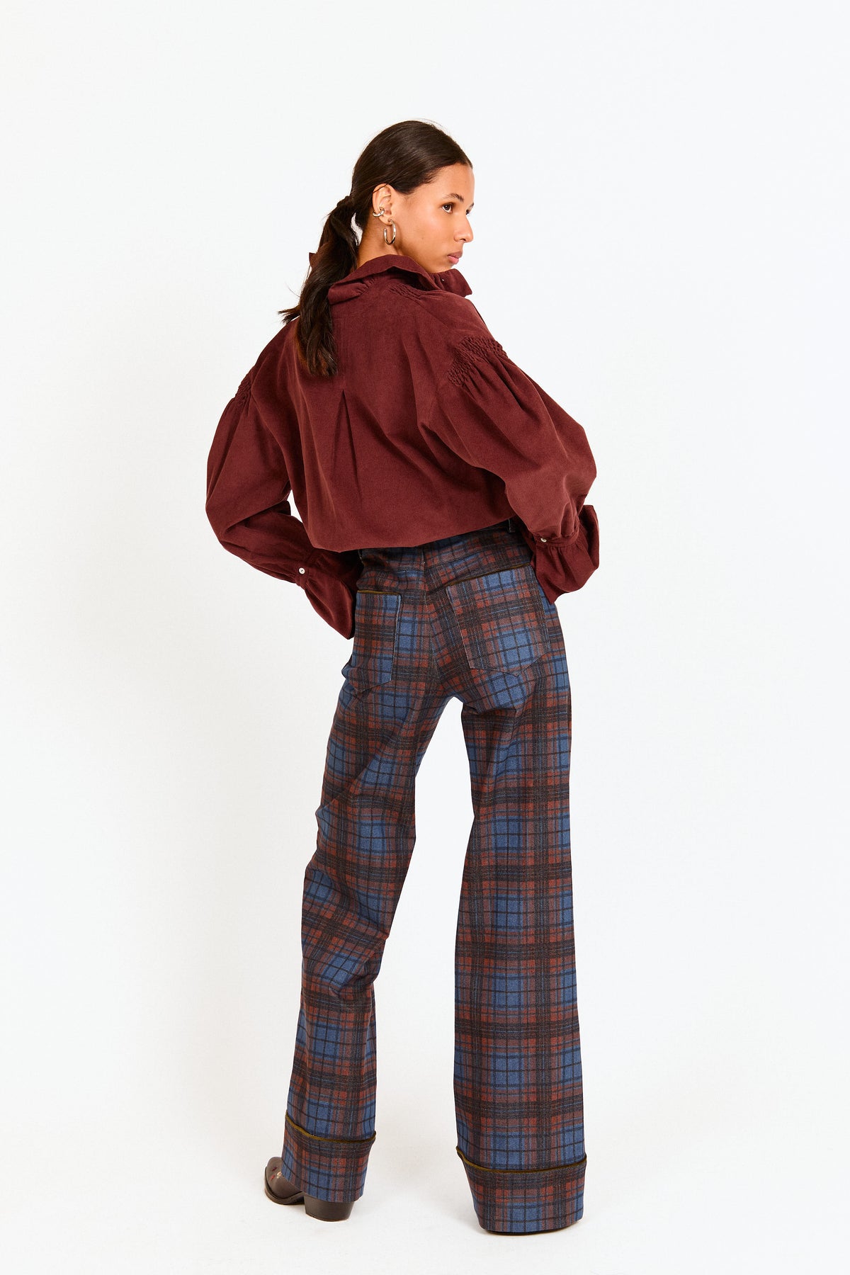 PRE VENTA - CAMISA BALMORAL PANA MARRÓN