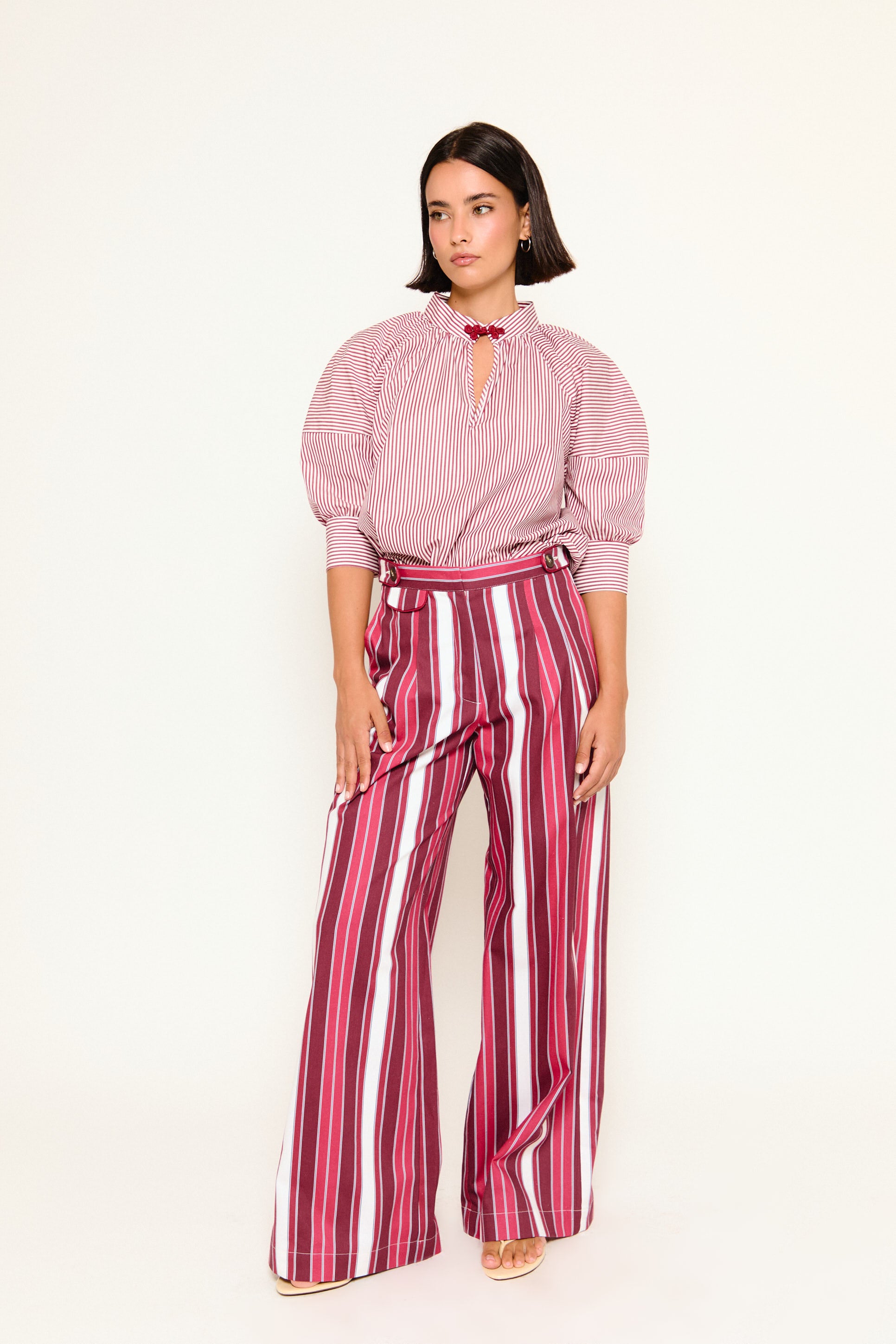 PANTALÓN BAYONA RAYAS ROJAS