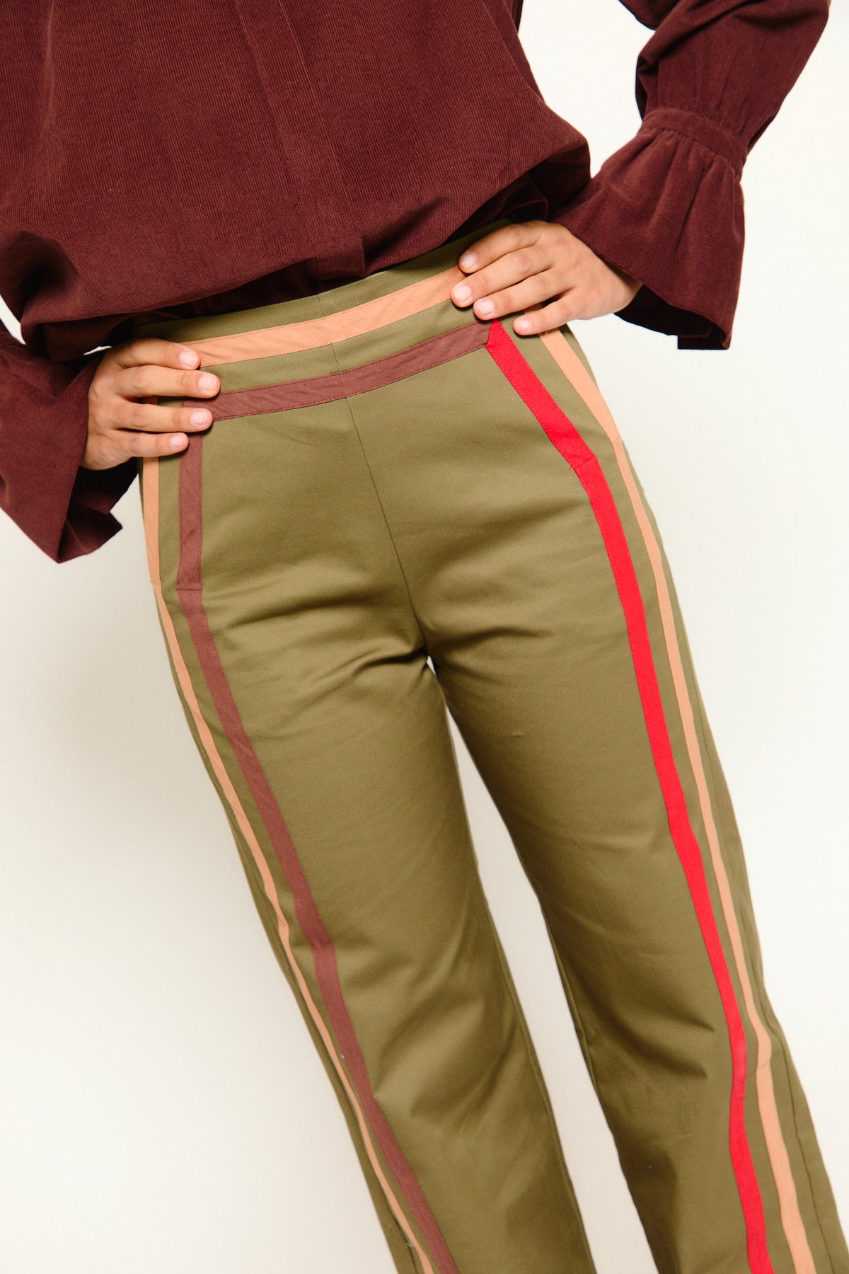 PANTALÓN BIBI KAKI