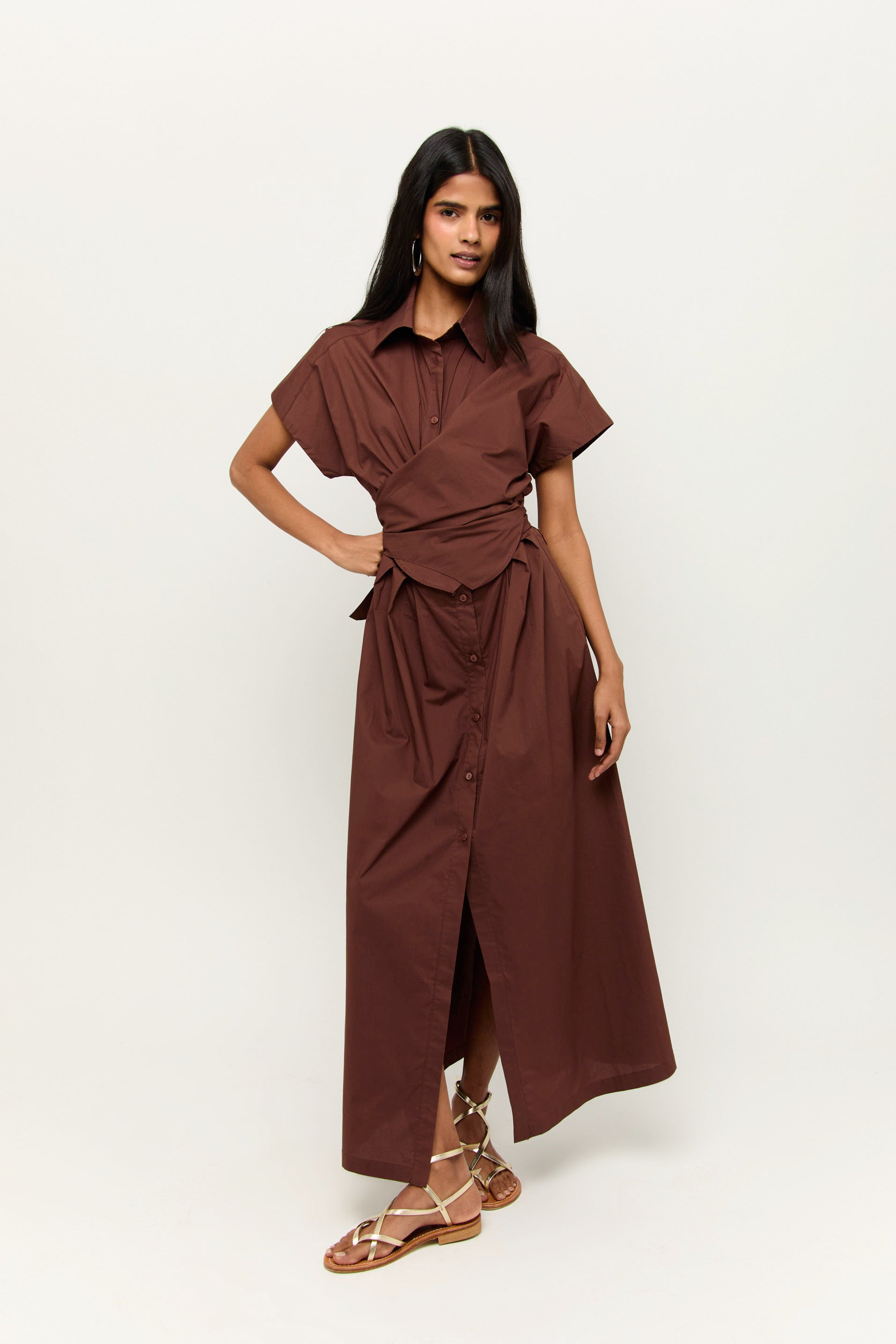 VESTIDO UMA MARRÓN